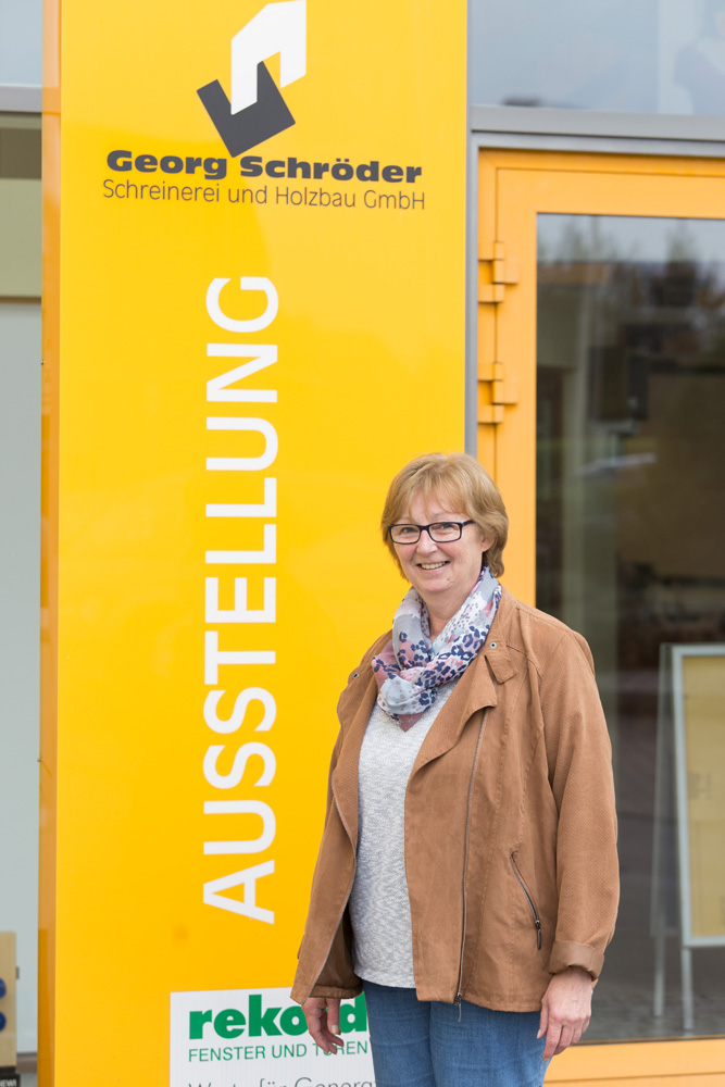 Silvia Scholz: Fachberaterin Bauelemente Teammitglied seit: 1995 Bürokauffrau